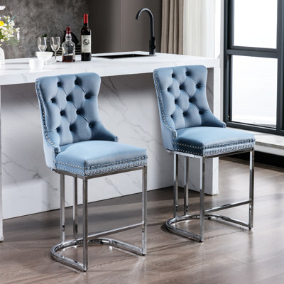 Tabourets de bar de 26 po de hauteur comptoir, velours moderne avec dossier à boutons et garniture de rivets, base stable en métal chromé pour la cuisine et la salle à manger