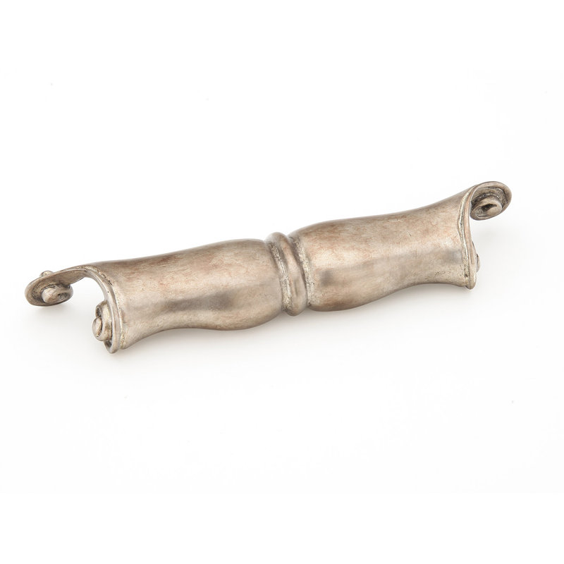 French Court Novelty Pull, Monticello Silver