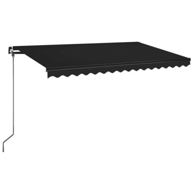 Dakota Fields Retractable