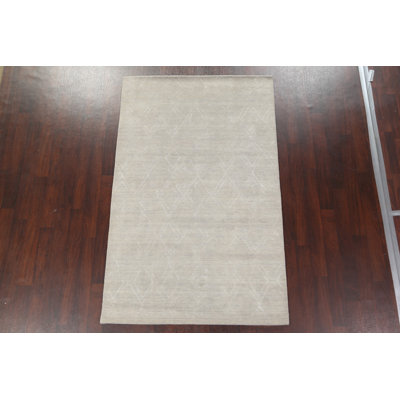 Tapis à motif oriental treillis contemporain noué à la main 5 x 8