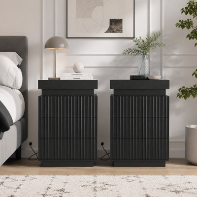 Ensemble de 2 tables de chevet avec station de charge et lumières DEL