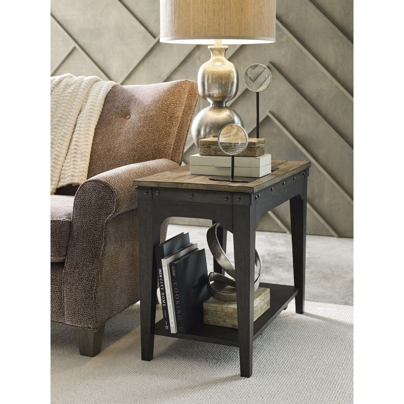Table de bout en bois massif avec rangement Caliya