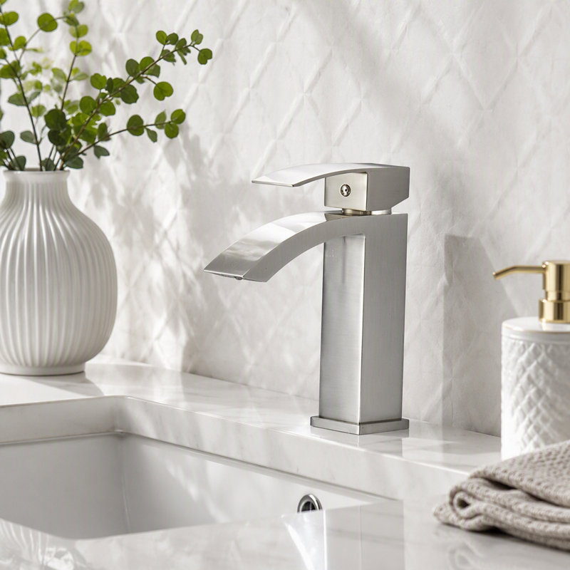 Brushed Nickel Bathroom Faucet,Faucet For Bathroom Sink, Single Hole Bathroom Faucet Modern Single Handle Vanity Basin Faucet