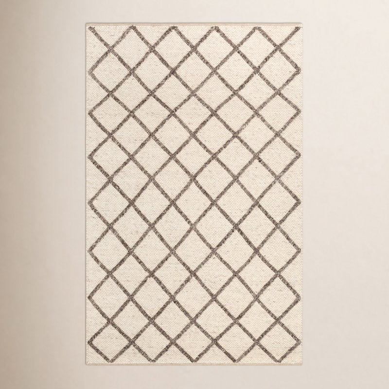 Perola Jeanette Handwoven Brown Rug, Rectangle 2' x 3'