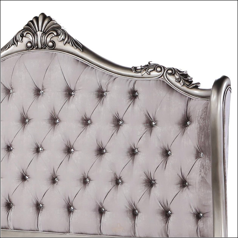 Grand lit en velours et finition platine antique, Grand lit