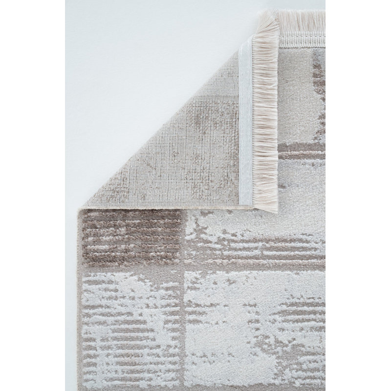 Ameliya Machine Made Indoor / Outdoor Area Rug, Rectangle 2'7" x 4'11"