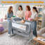 Lit de chevet pour bébé 3 en 1, lit de bébé pour lit de bébé, réglable avec roulettes, panier de rangement, matelas, berceau portable pliable facile à assembler (gris)