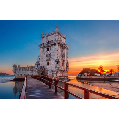 «Quant Lisbon At Sunset» par Kavalenkavavolha