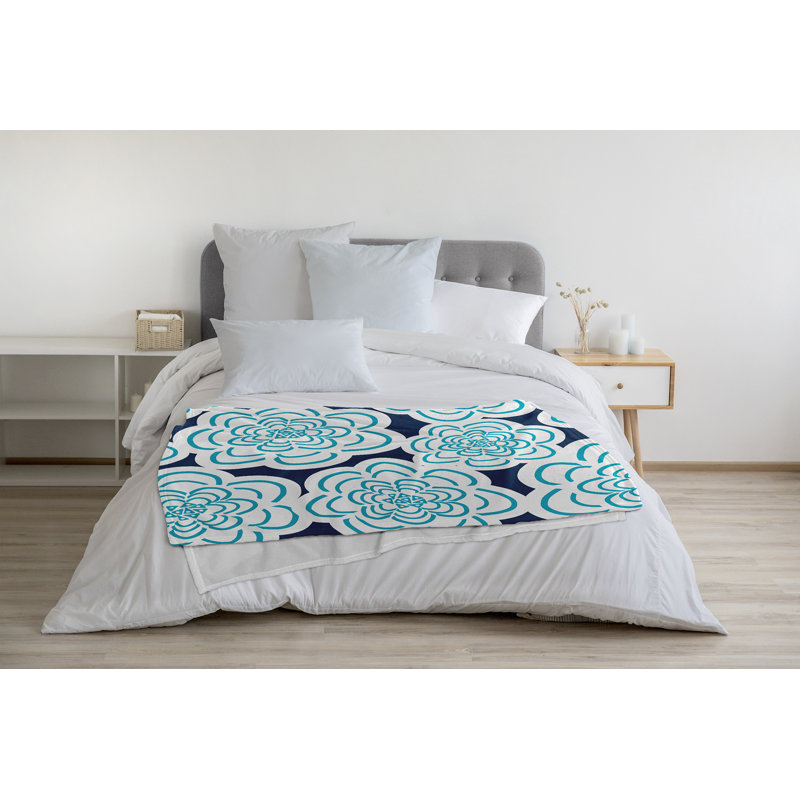 Couverture polaire Flower Power, L 30 po x L 40 po, Bleu sarcelle