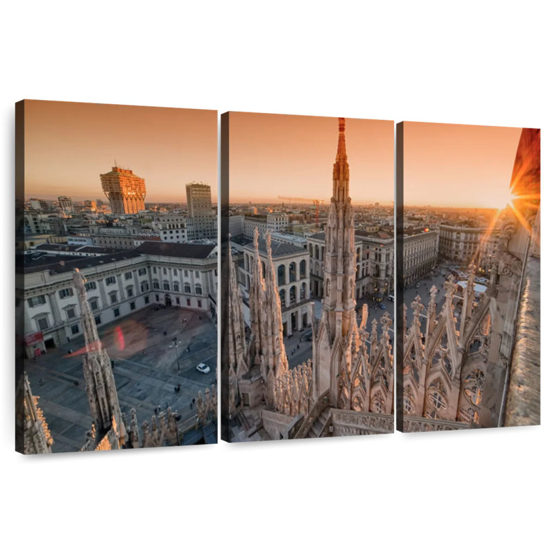 Coucher de soleil sur la place Milan, H 28 po x l 45 po