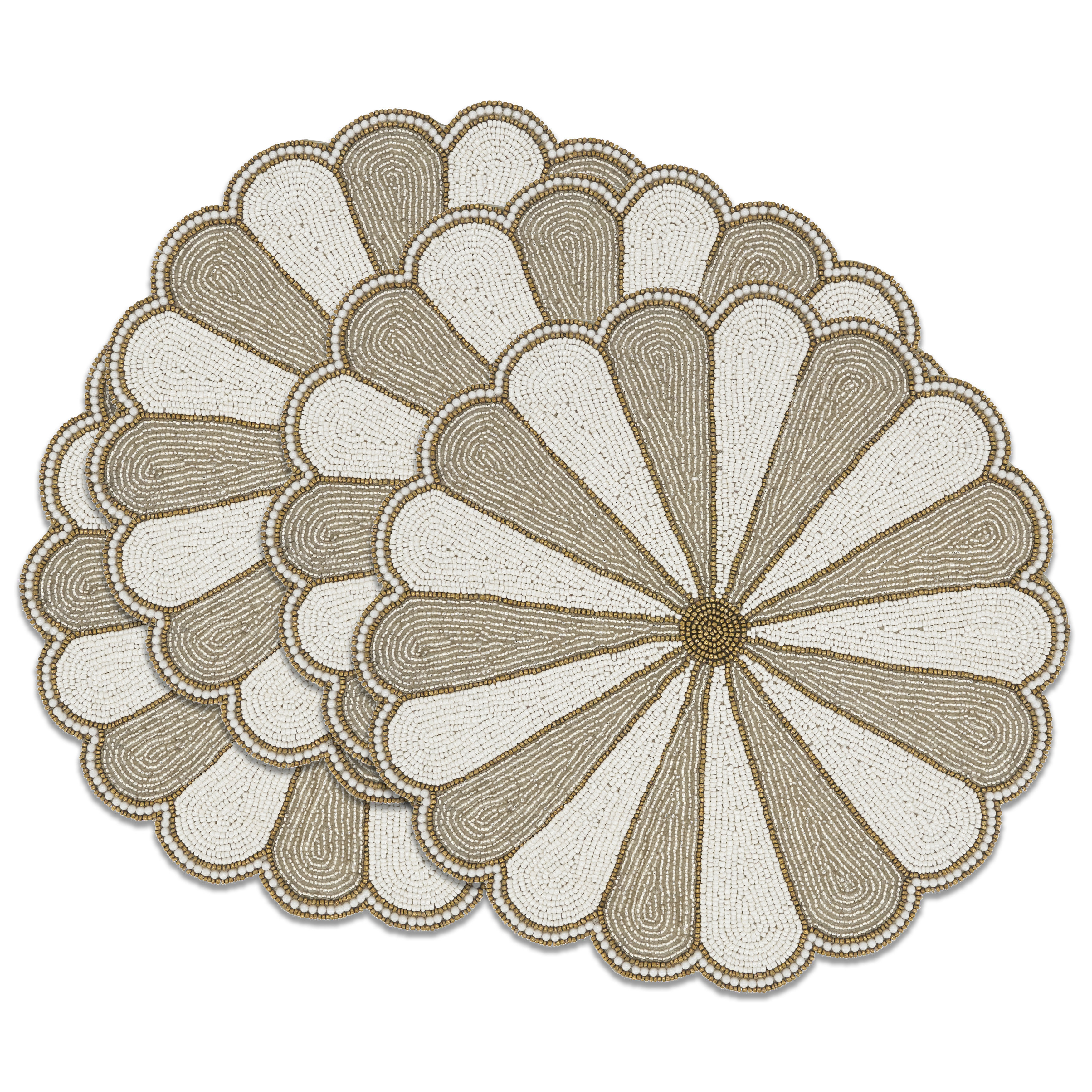 Winston Porter Calderdale Beaded Pinwheel Delight Placemat (Set Of 4) 14R & Reviews | Wayfair