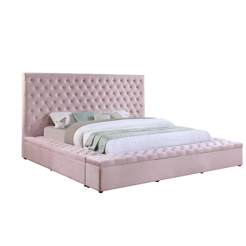 Luxurious King Velvet Tufted Upholstered Platform Bed with Storage