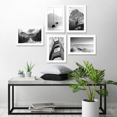 Cadres muraux avec passe-partout Gallery