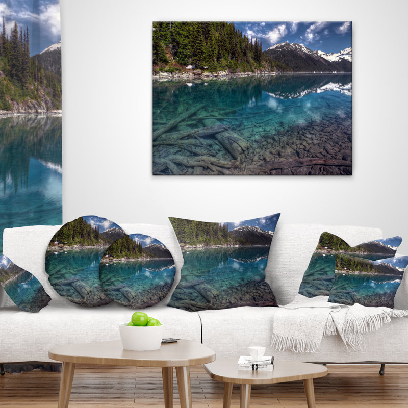 Coussin Waters and Mountains, 16 po x 16 po, Coussin décoratif