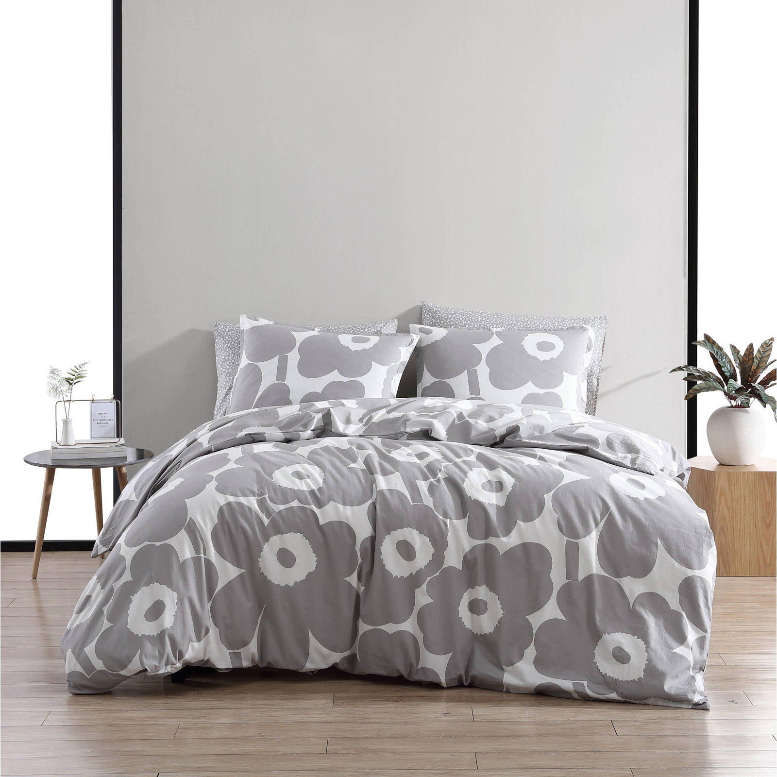 Marimekko Unikko Cotton Blue Duvet Cover Set, Queen Duvet Cover + 2 Standard Shams, Gray/White Floral