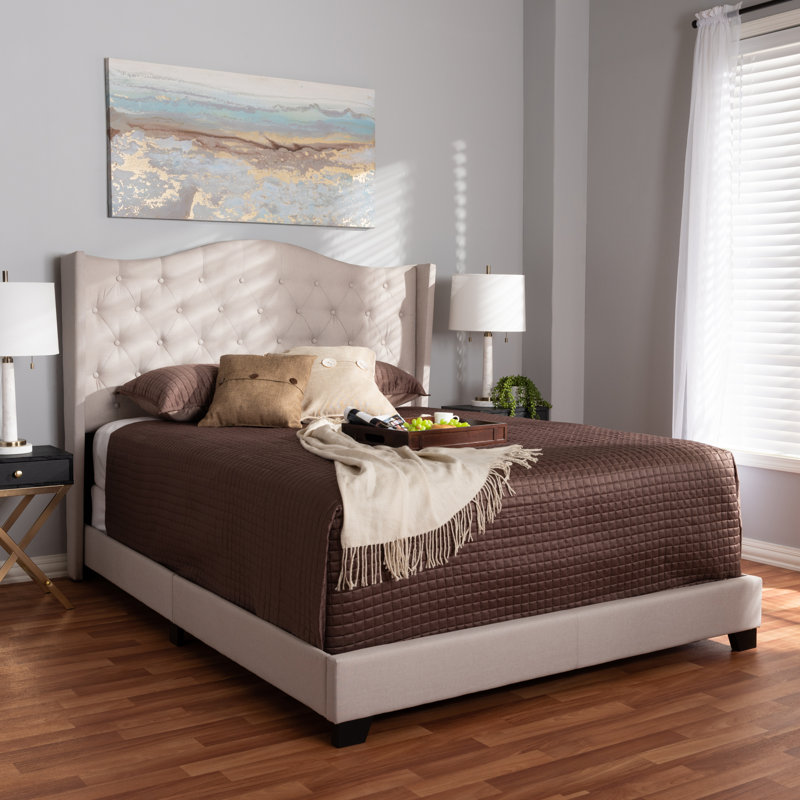 Lit tapissier capitonné standard à profil bas Saltville, Beige, Très grand