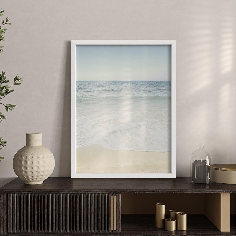 Douces vagues sur la plage de sable, H 14 po x l 11 po, Blanc