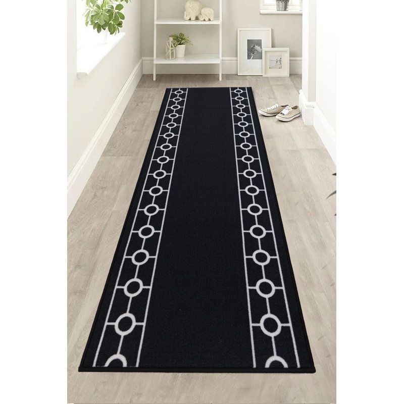 Chain Bordered Black Low Pile Slip Resistant Rugs, Runner 2'2" x 10'
