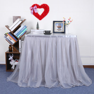 1 jupe de table en tulle 100X75cm