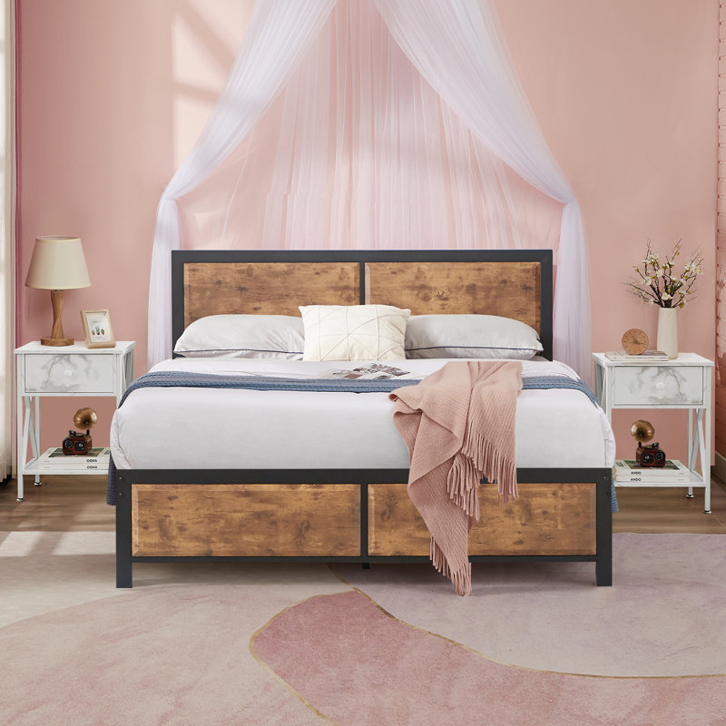 Metal Piece Bedroom Set, White/Brown