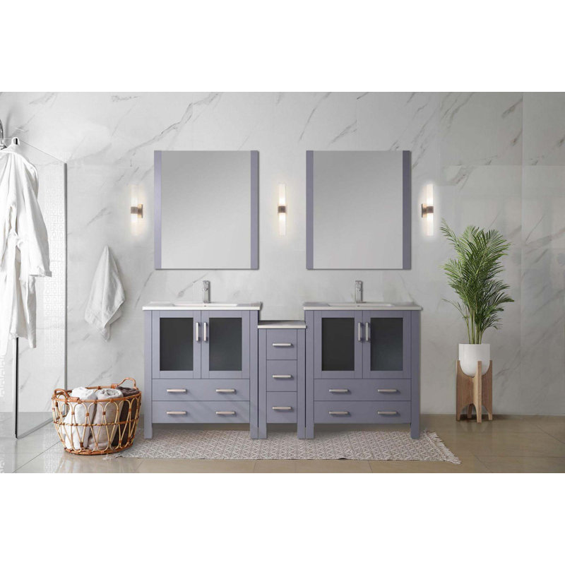 Meuble-lavabo double avec armoire latérale, comptoir en céramique blanche et miroirs