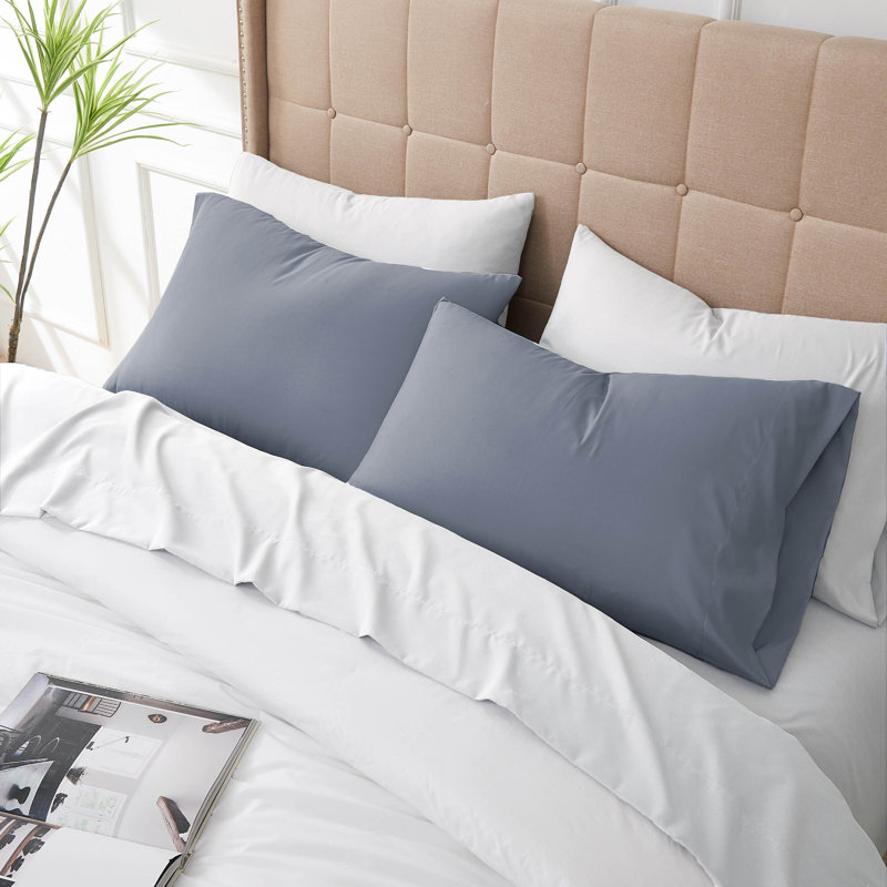 Ensemble de 2 taies d'oreiller Southshore Fine Linens Vilano Springs, bleu ardoise, microfibre doublement brossée 110 g/m², fermeture portefeuille, infroissable et lavable à la machine, 2 taies d'oreiller, format King/California King