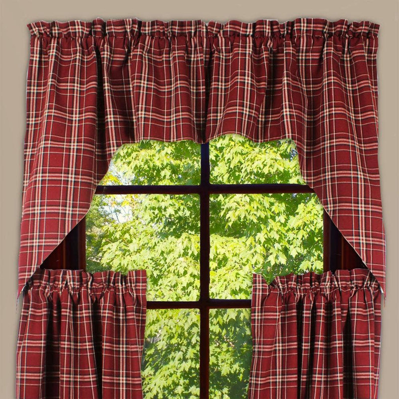 Countryside Plaid Swag