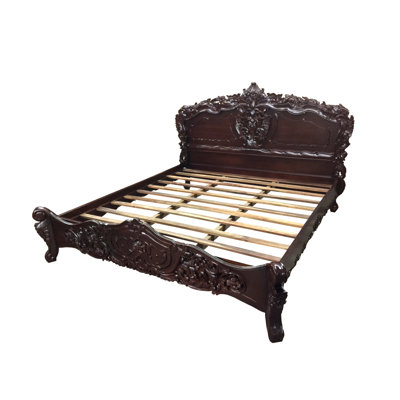 Beyzanur Solid Wood Scalloped Bed