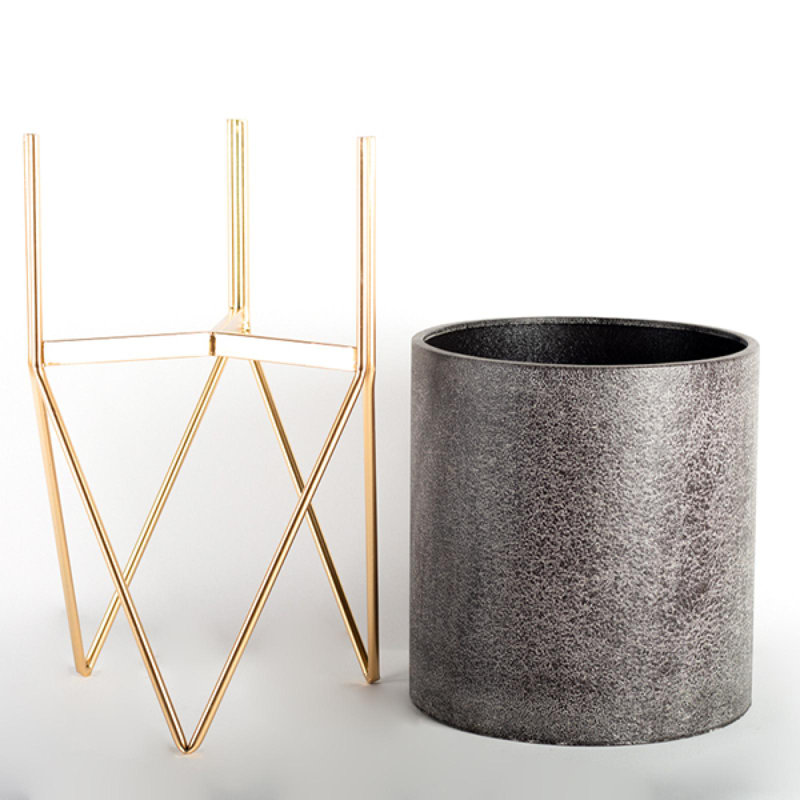 Ensemble de 2 pots en métal sur pied à plante dorée