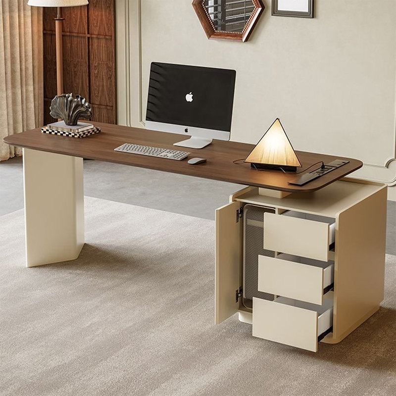 Bureau rectangulaire en bois manufacturé noyer avec 3 tiroirs, H 29,53 po x l 55,12 po x P 27,56 po