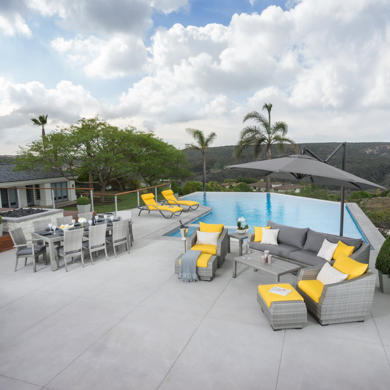 Ensemble de patio complet en rotin Fionnula de 20 articles avec housses de coussin Sunbrella