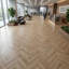 Planches en vinyle Blues Herringbone SPC - 29,5 po x 5,9 po - chêne royal-127424953