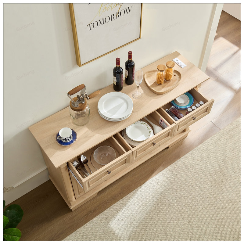 Armoire de rangement spacieuse en forme de colonne romaine avec tiroirs, portes et refroidisseur à vin pour un salon élégant et un couloir