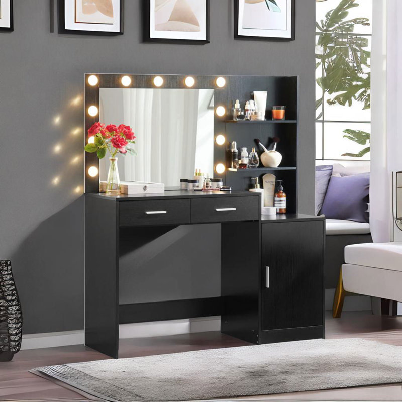Rodrekus Vanity, Black