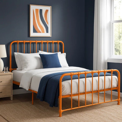 Calvero Metal Platform Bed
