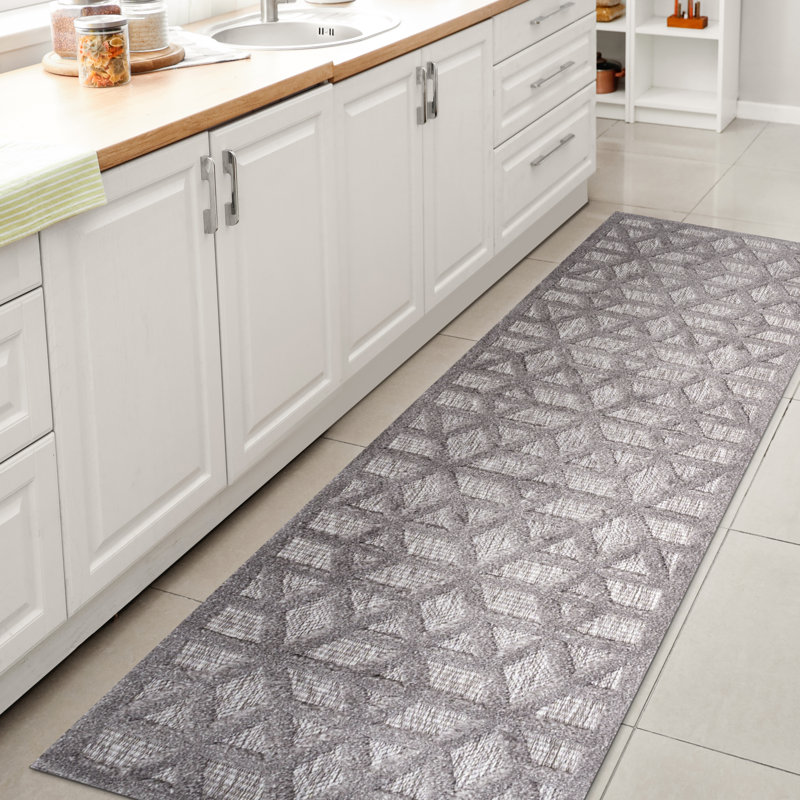 Tapis intérieur / extérieur gris clair Raeshelle, Tapis de couloir 2 pi 2 po x 8 pi