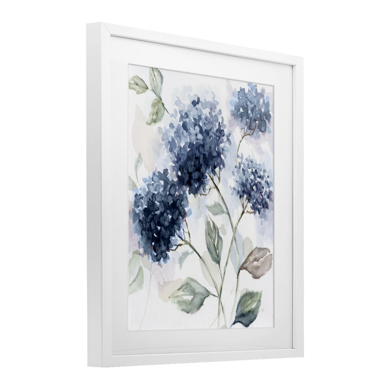 Soft Hydrangea Breeze, reproduction encadrée sous verre, design par Nan, H 21 po x l 17 po, Cadre blanc côtier