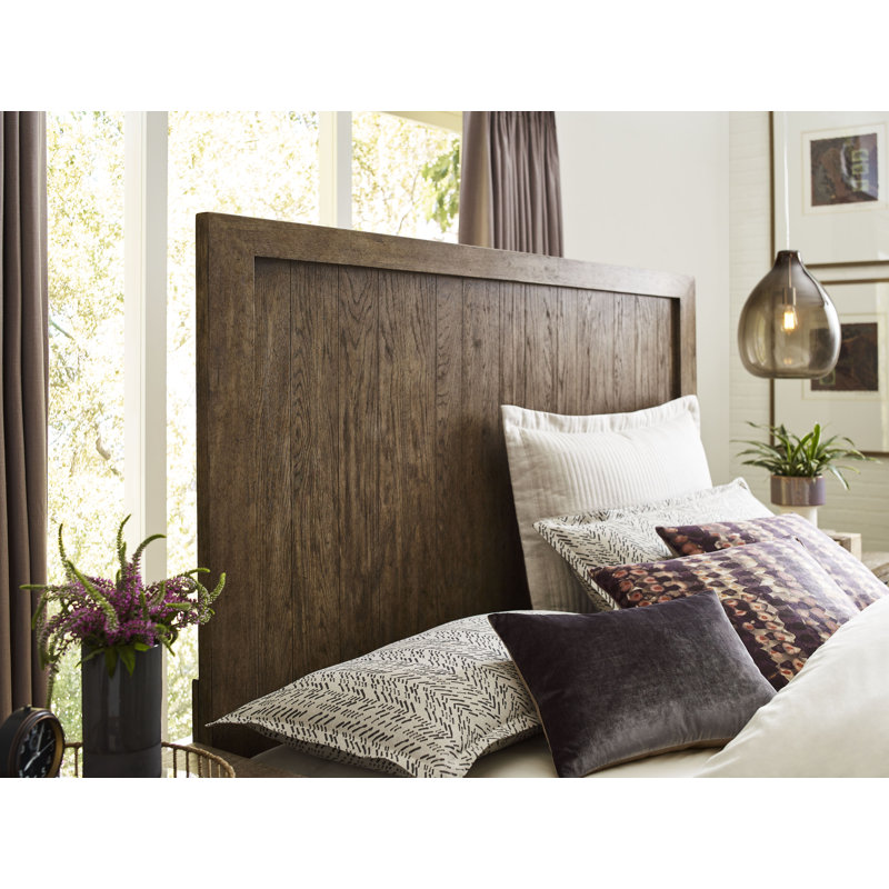 Kaziyah Standard Bed, California King
