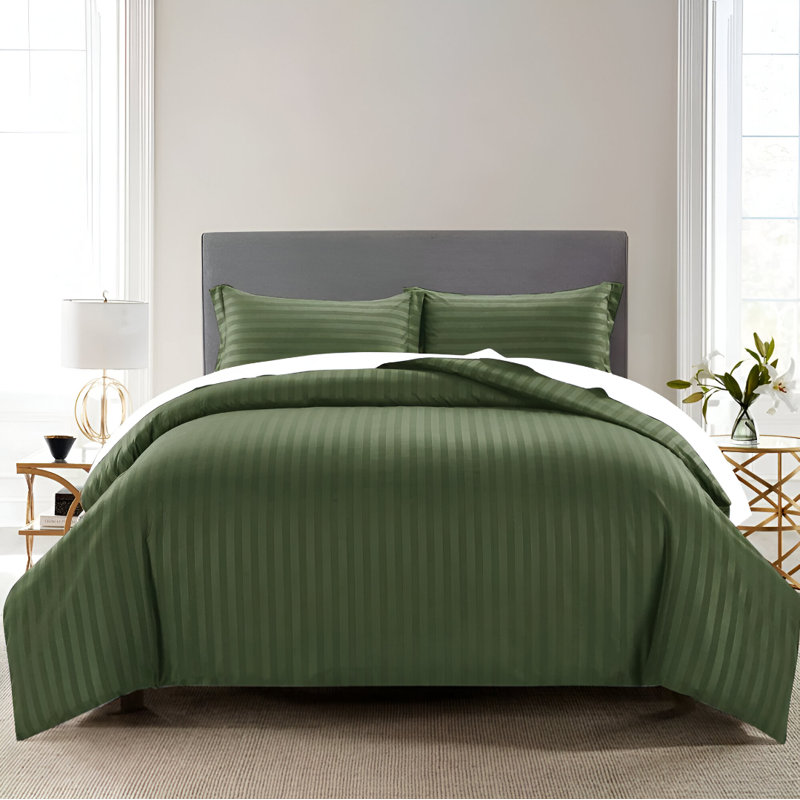 Thirlby Microfibre 250 TC Reversible Modern & Contemporary Duvet Cover Set with Pillow Cases, Olive Green