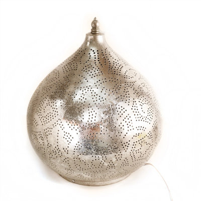 Chavira Metal Table Lamp
