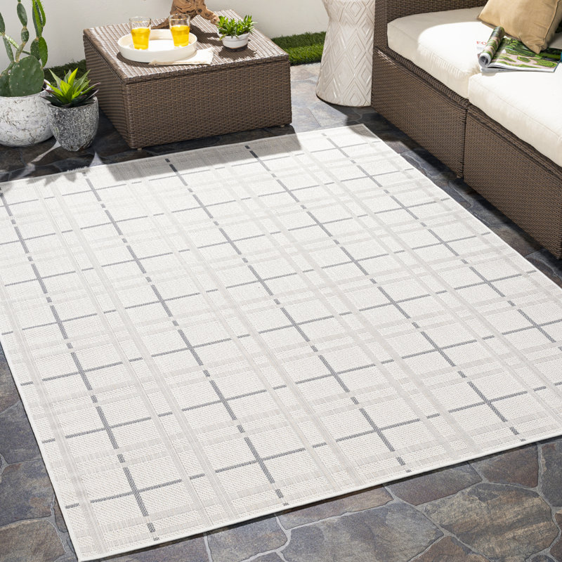 Geometric Indoor / Outdoor Rug, Rectangle 6'7" x 9'