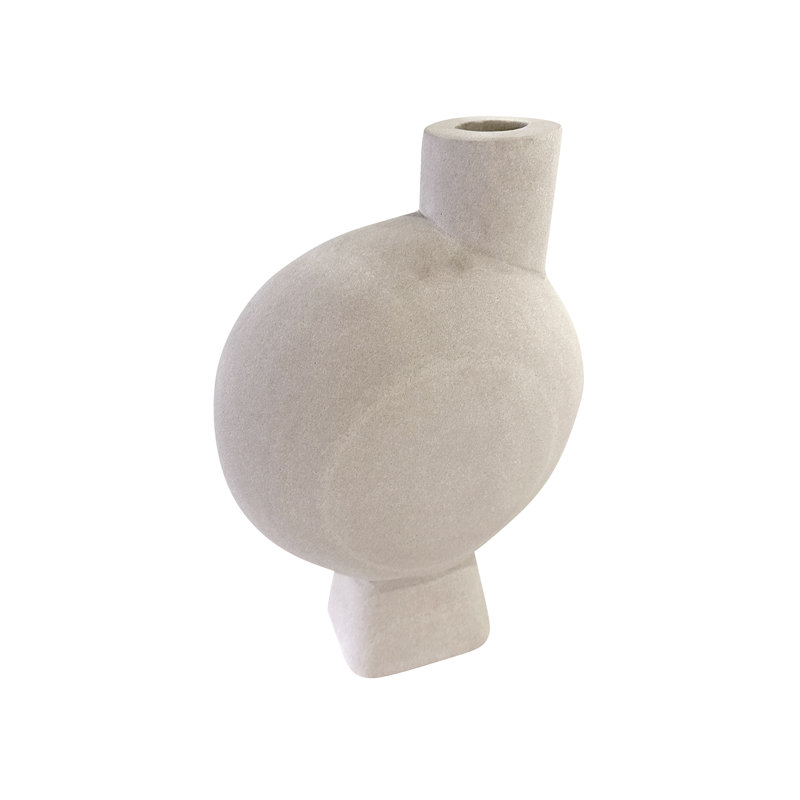 Patsy, objet en grès de l'Himalaya, gris, H 11 po x l 7,75 po x P 2,75 po