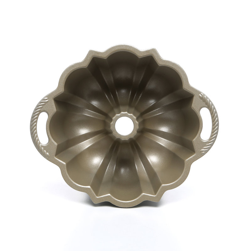Nordic Ware Platinum 6 Cup Bundt Pan