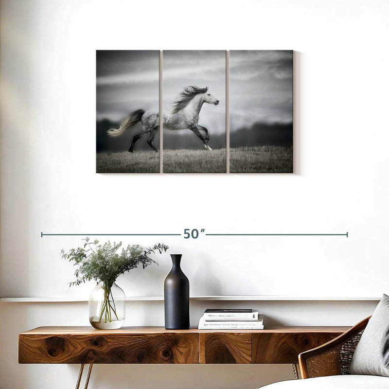 Brampt Wind Blown Mane II, 20" H x 33" W
