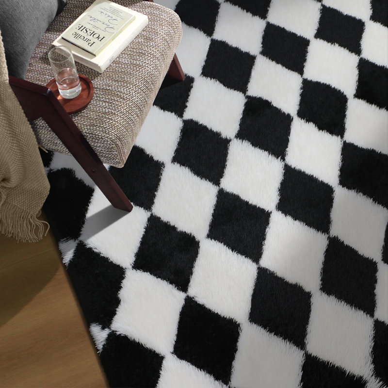 Modern Black/White Checkered Machine-Washable Shag Area Rug, Rectangle 8' x 10', Black/White