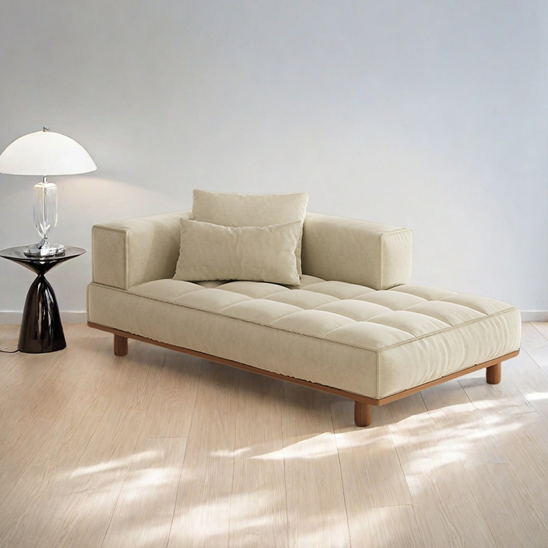 Janoah, Orienté à droite, Beige