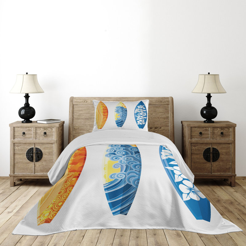 King White Quilted Bedspread Set with Surf Design