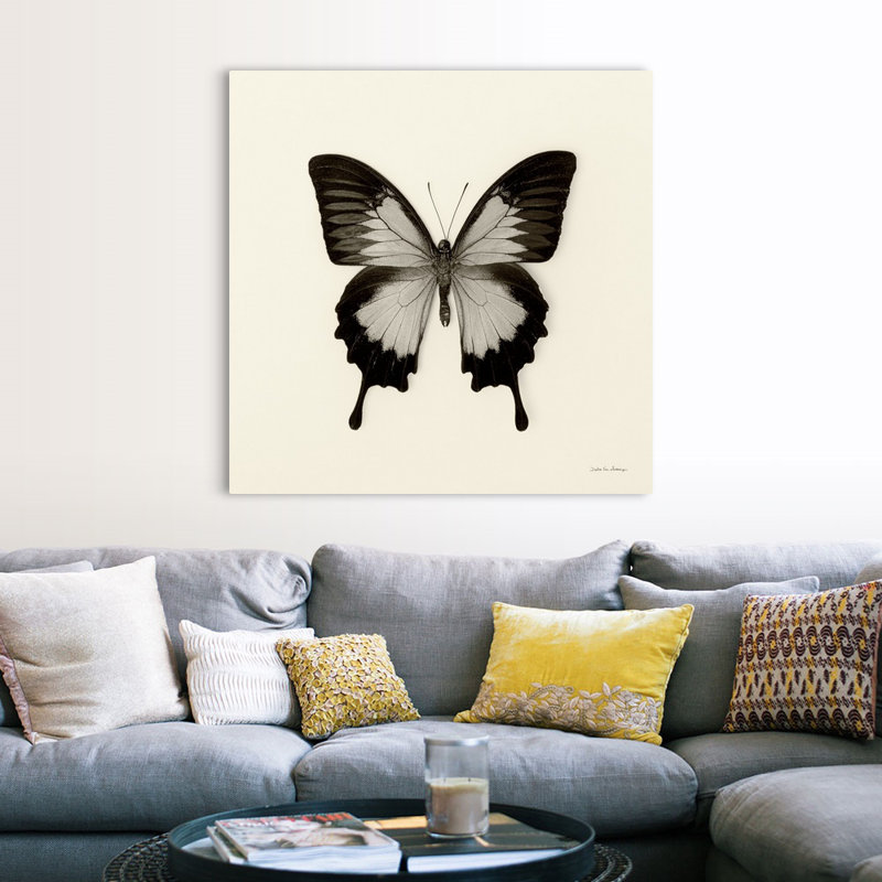 «Butterfly III Black and White» par Van Swearingen Debra, reproduction sur toile, H 48 po x l 48 po x P 1 po, Toile tendue