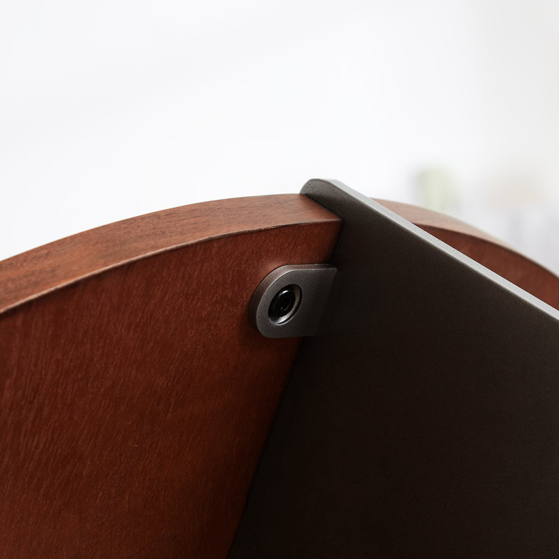 Table basse avec surface ronde en noyer - Pieds en métal noir, conception élégante et pratique en bois