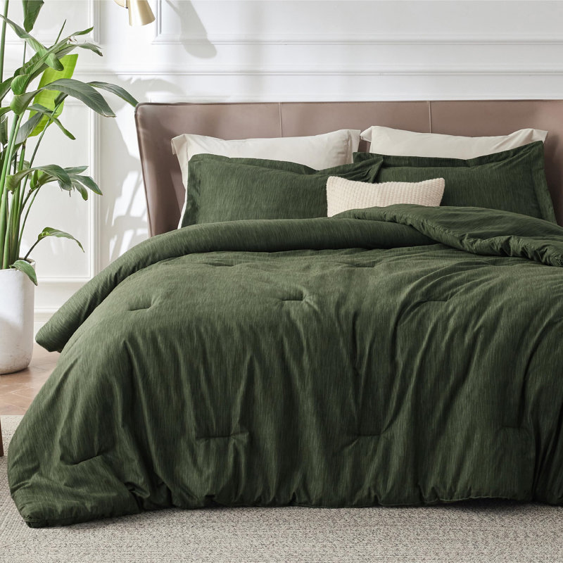 Bedsure Cationic Dyed Printed Comforter Set, Oversized King Comforter + 2 Standard Shams, Bronze Green